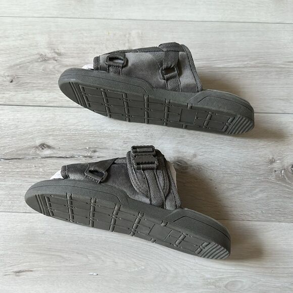 DRACO Cool Grey Dracos Slides Size 9-10 NWT in packaging - Picture 16 of 16